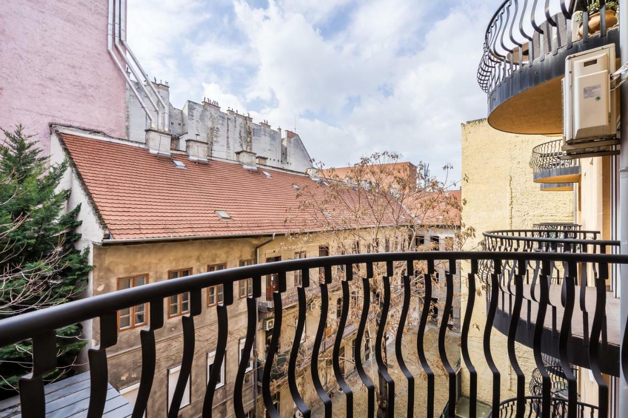 Bpr Vivid Downtown Vibe With Balcony Lägenhet Budapest Exteriör bild